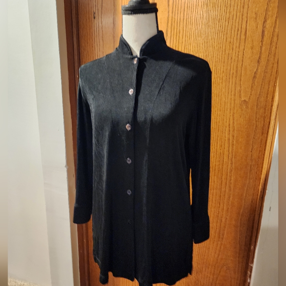 Chico's Travelers Black Button Down Shirt 1 (S)